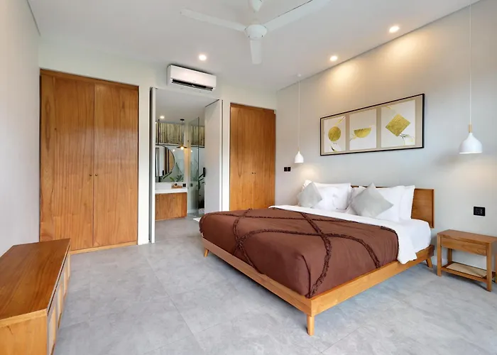 Ferienhaus Luxury 4br Pool Berawa 8-mins Walk To *