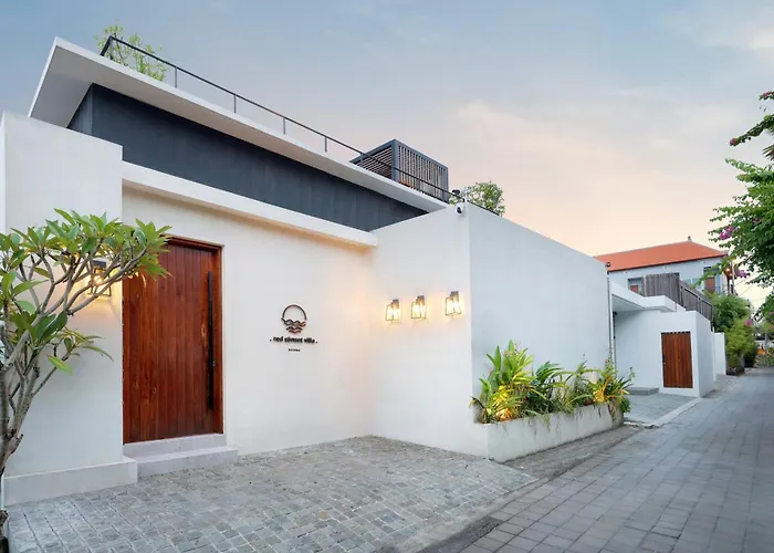 Luxury 4br Pool Berawa 8-mins Walk To
