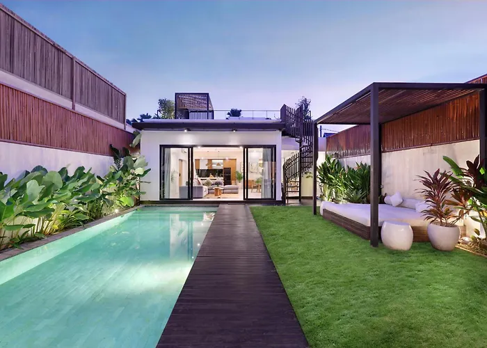 Luxury 4br Pool Berawa 8-mins Walk To Ferienhaus *